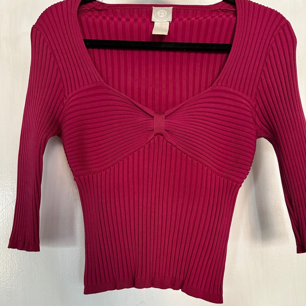 Dolce Fabuloso Women's Ribbed Knit Top